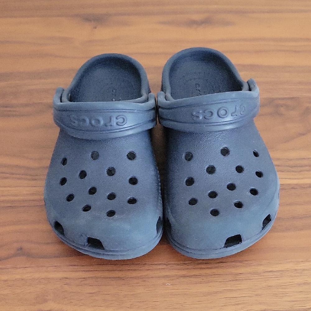 Toddler Crocs in Dark Navy
